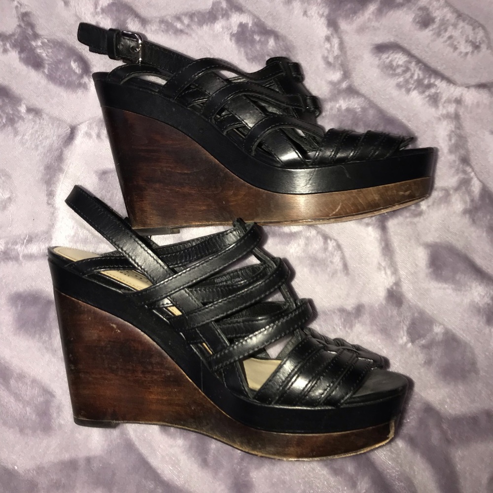 Coach Womens size 8B black leather strappy sandals with wood platform heels.